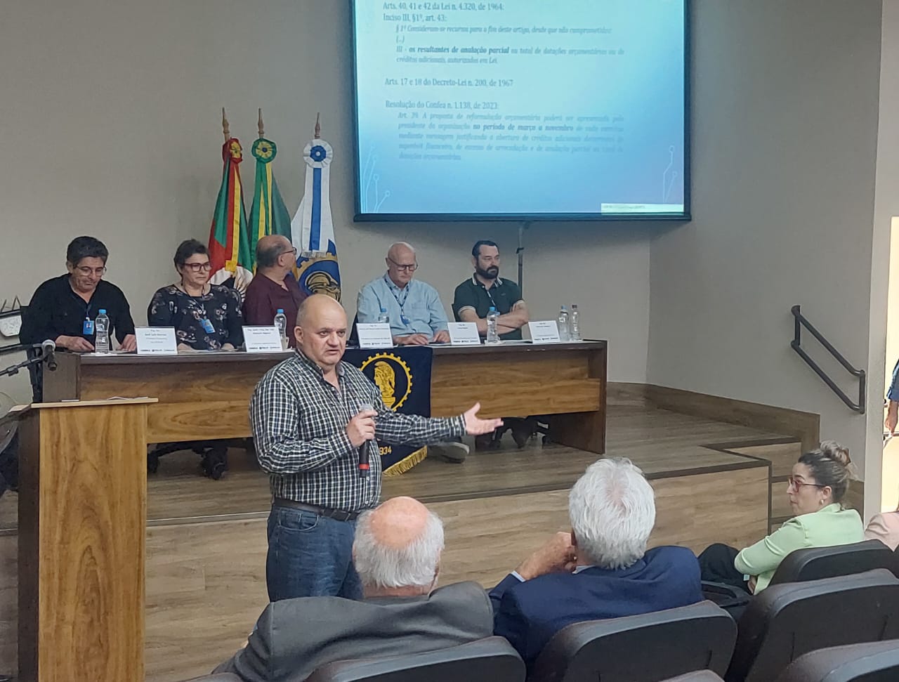 Coordenador da Comissão de Tomada de Contas,  Eng. Eletr. Fernando Luiz Carvalho da Silva